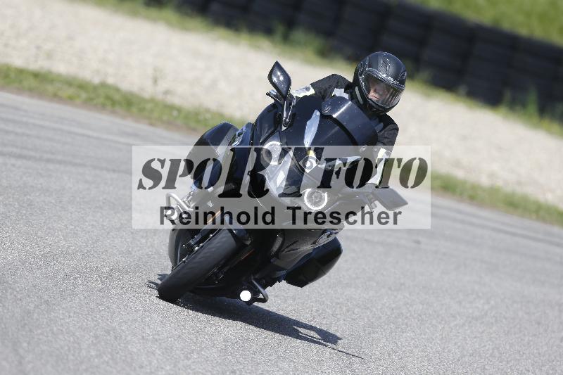 /Archiv-2025/09 22.04.2025 Cornu Master School ADR/rot-rouge/6